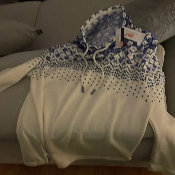 Brand new with tags vineyard vines sweater funnel neck fleece with drawstring - Picture 1 of 2